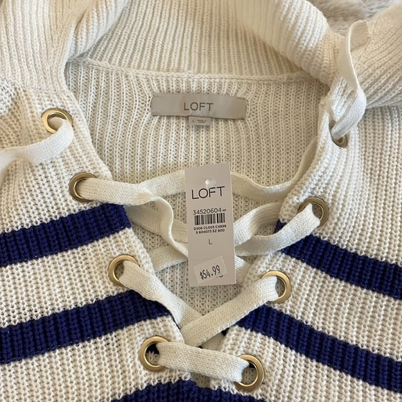 LOFT Sweater - Picture 2 of 3
